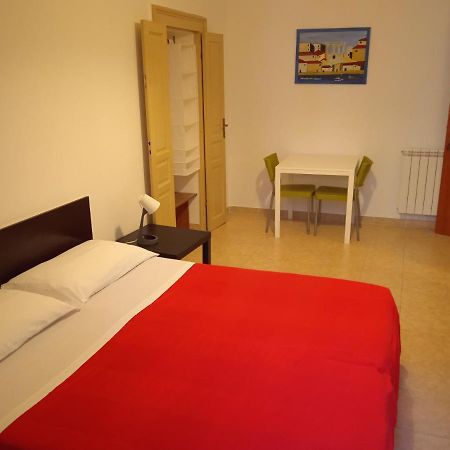 B&B Caravaggio Only 200 Metres From Ortigia Syracuse Екстер'єр фото