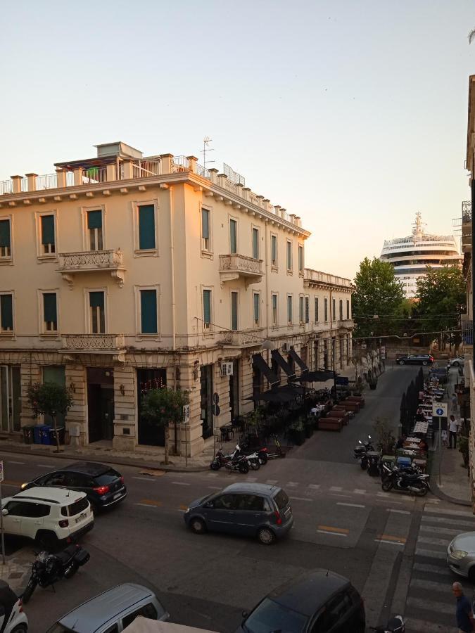 B&B Caravaggio Only 200 Metres From Ortigia Syracuse Екстер'єр фото